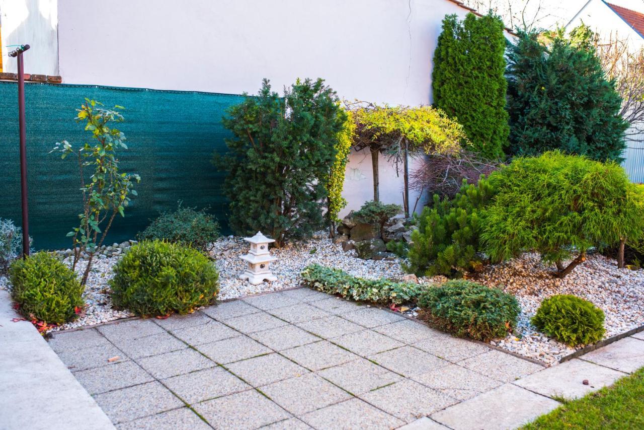Piestany House With Garden Veronika Bagian luar foto
